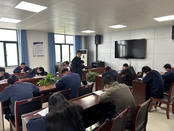 建材公司、檢測公司聯(lián)合開展管理人員業(yè)務(wù)提升考試