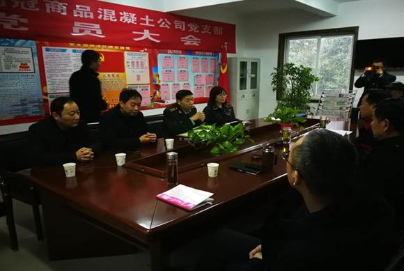 銅官區(qū)區(qū)委常委、人武部到商品混凝土公司開展專項(xiàng)督導(dǎo)工作